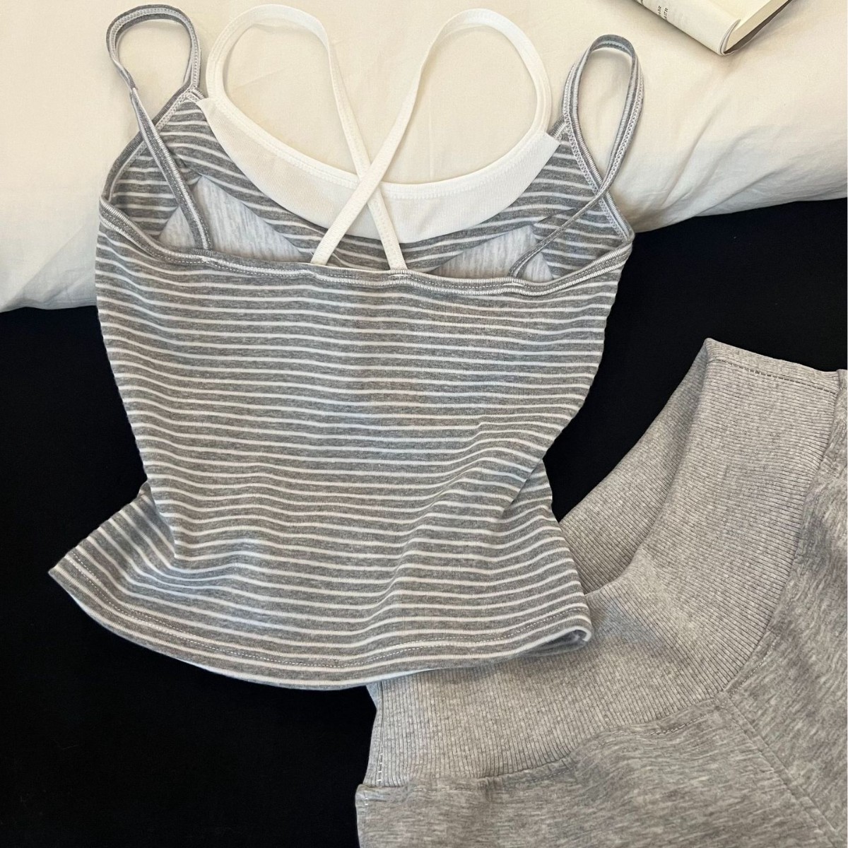 Comodo Completo da Notte a Rig - Suspender Tank Top recensione e prezzo